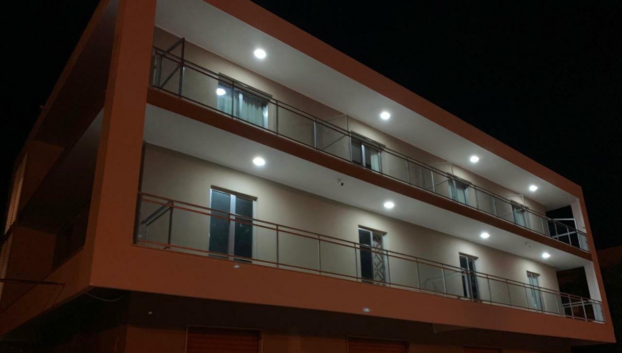Red'S Apartments Торре-Мелисса Экстерьер фото